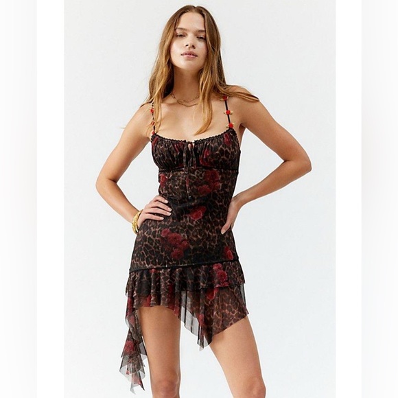 Urban Outfitters Dresses & Skirts - Urban Outfitters Kimchi Blue Rosebud Asymmetrical Mini Dress Size L NEW